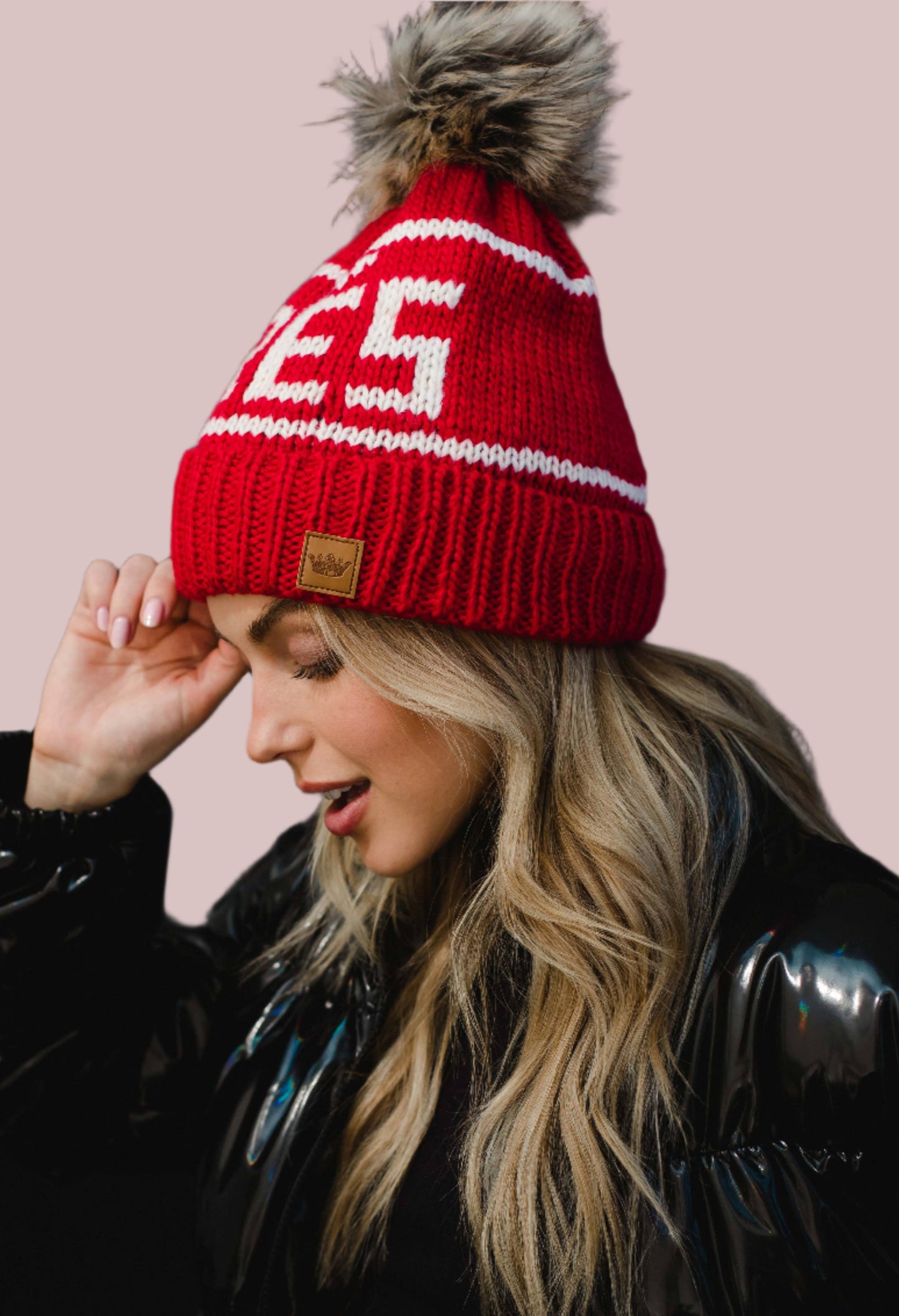 Red & White Apres Pom Hat